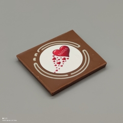 巧克力心与印刷的心